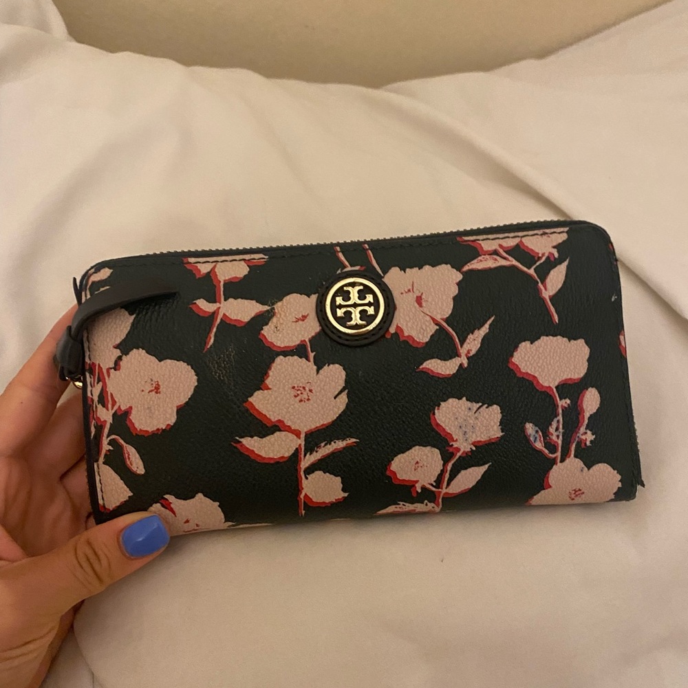 Tory Burch large size wallet